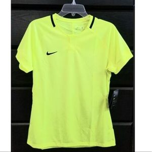 Nike Dri-Fit Soccer Jersey Women's sz medium Neon